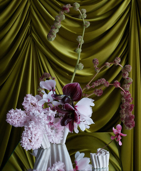 Hand-finished Magnolia Vase Small in Natural β Elegant Organic Curves Ceramic Vase for Interior Styling. 3D-printed fine porcelain.