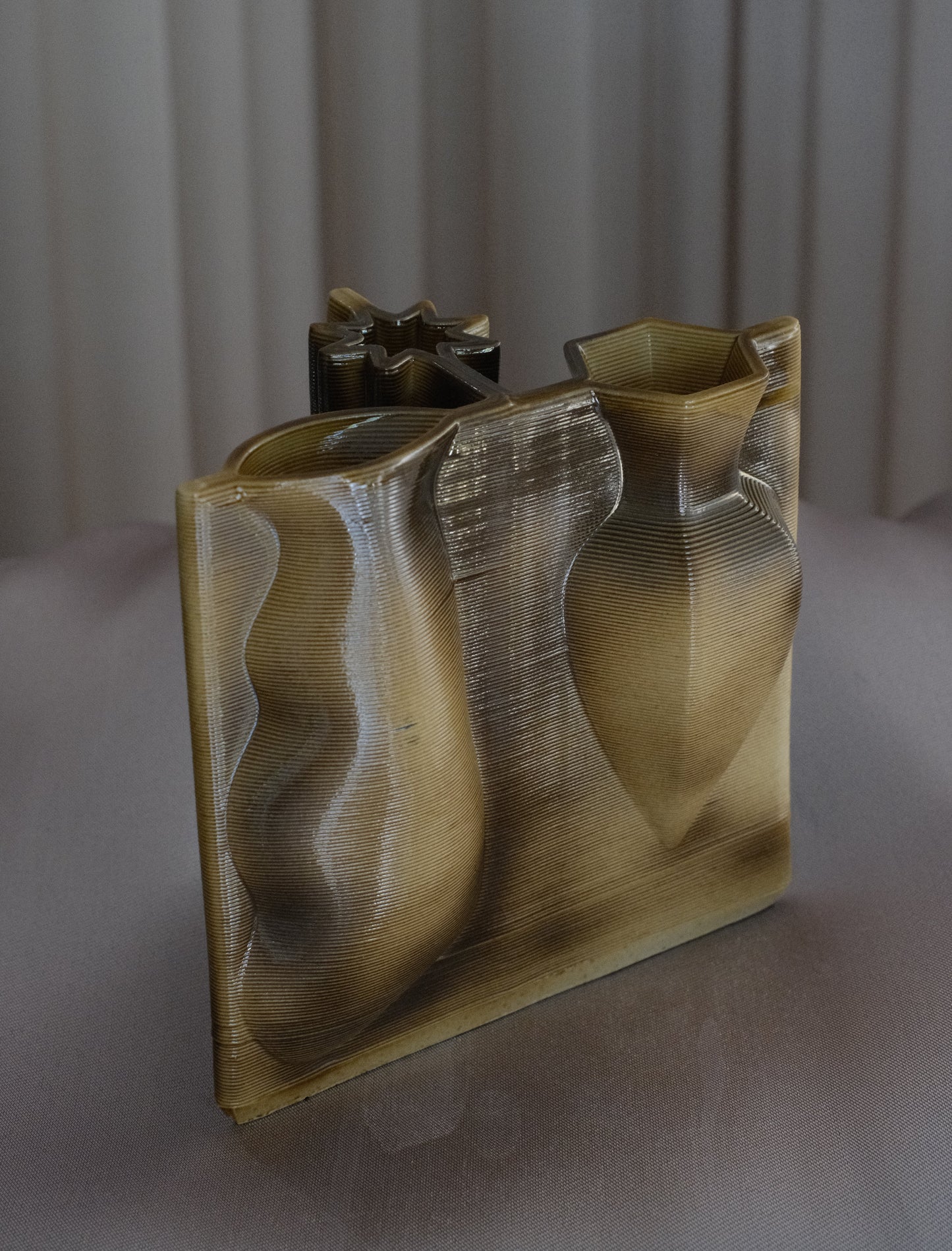 The Unvase in Golden Espresso