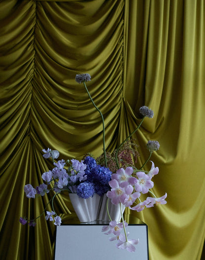 Magnolia vase large