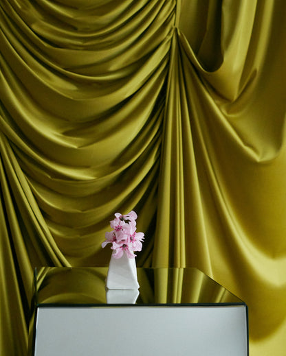 Pyramid Bud Vase Petite