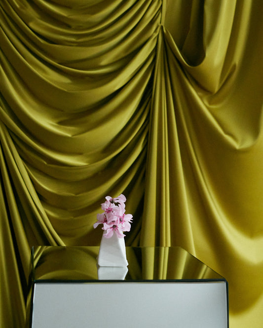 Pyramid Bud Vase Petite