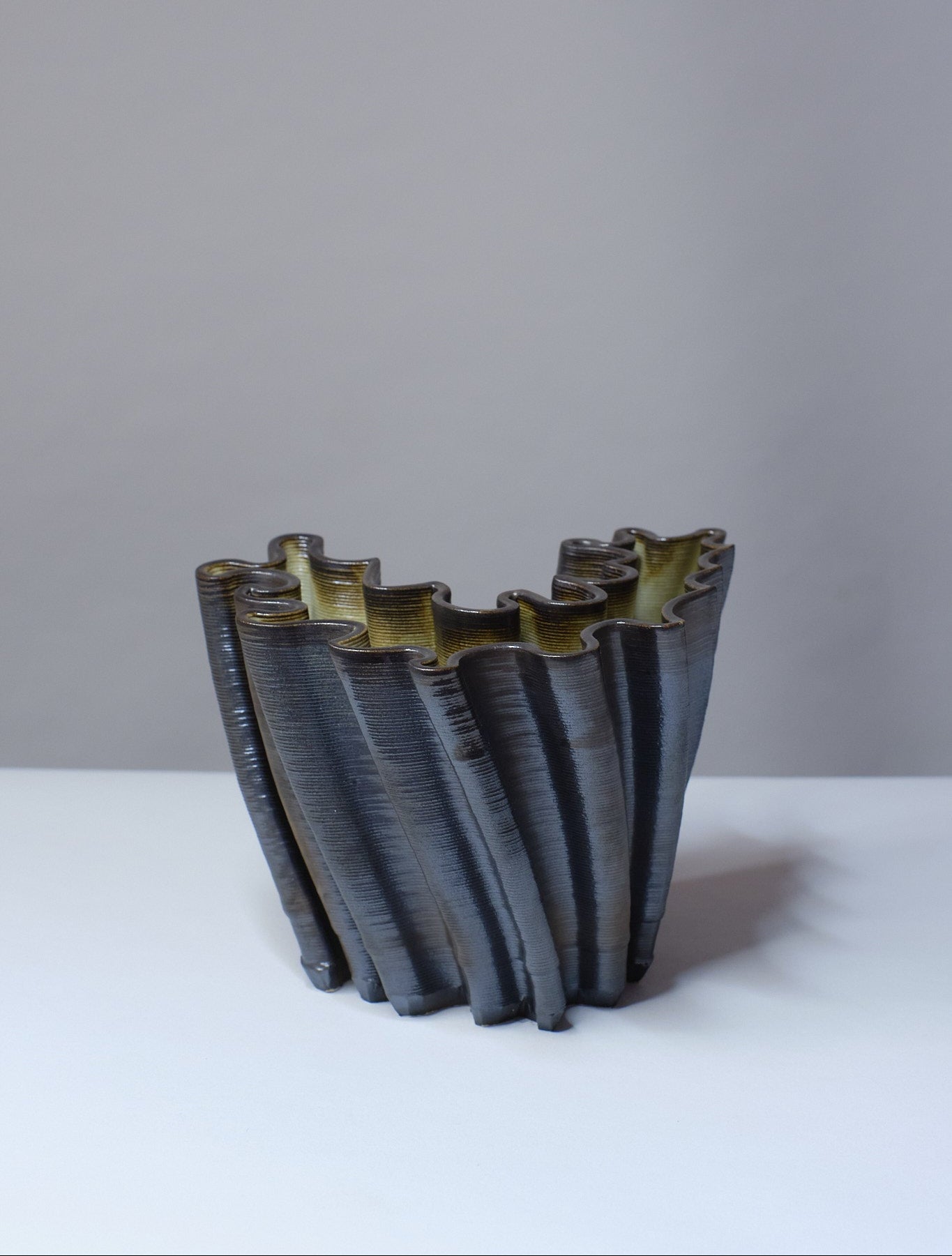 Bespoke Magnolia Vase Small in Lustrous Black Pearl — Elegant Organic Curves Ceramic Vase for High-end Interiors. 3D-printed fine porcelain.