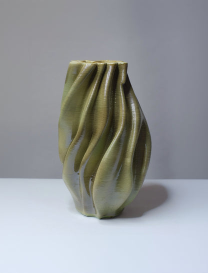 Spiral Vase in Pistachio